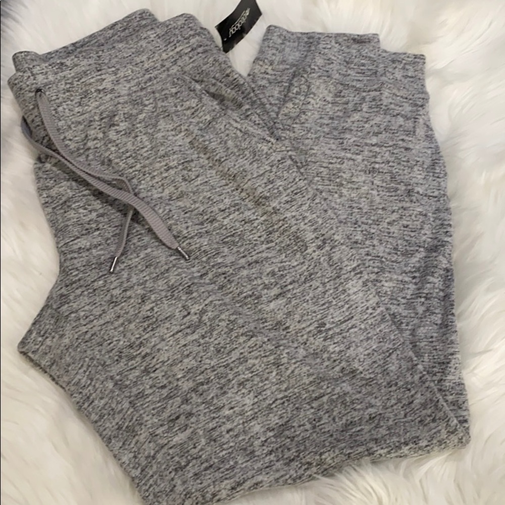 Ideology
Mushy-Knit Joggers - Picture 2 of 5